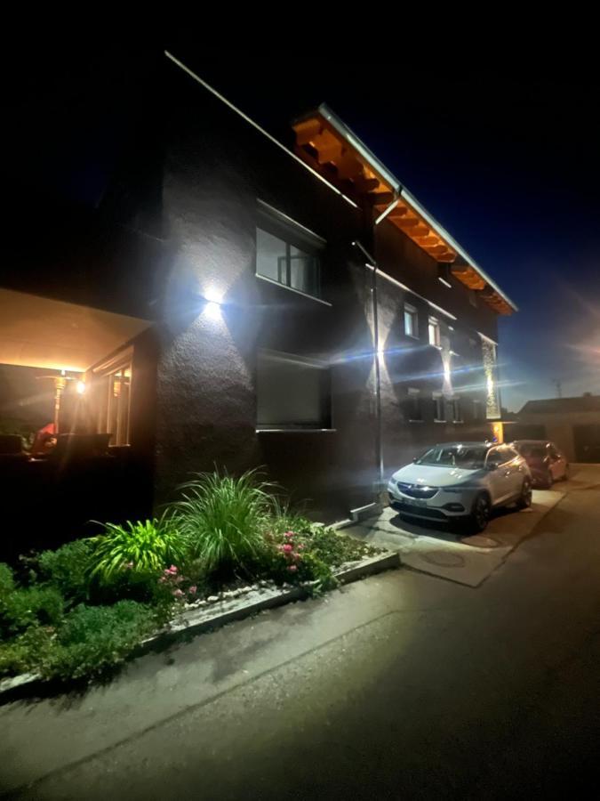 Ferienwohnung Falke Meckenbeuren Luaran gambar