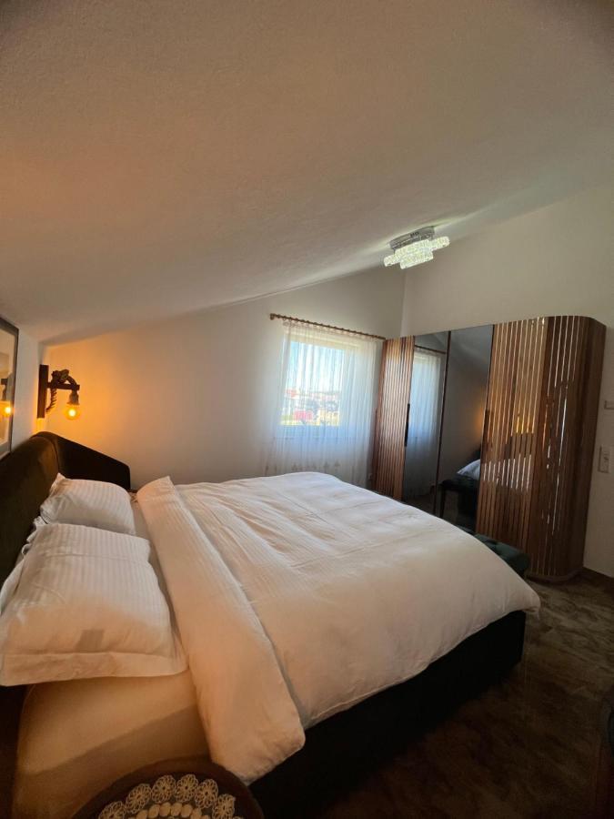 Ferienwohnung Falke Meckenbeuren Luaran gambar